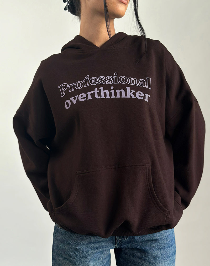 Bild von Oversized Hoodie in Bitter Chocolate mit Overthinker Druck