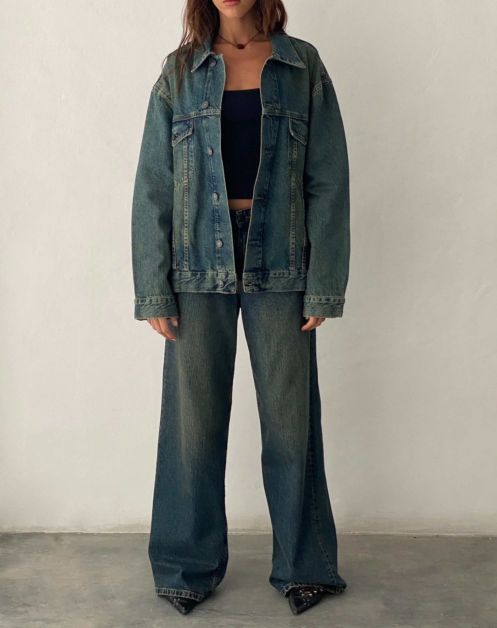 Bild von Oversized Denim Jacket in Braun Blau Acid