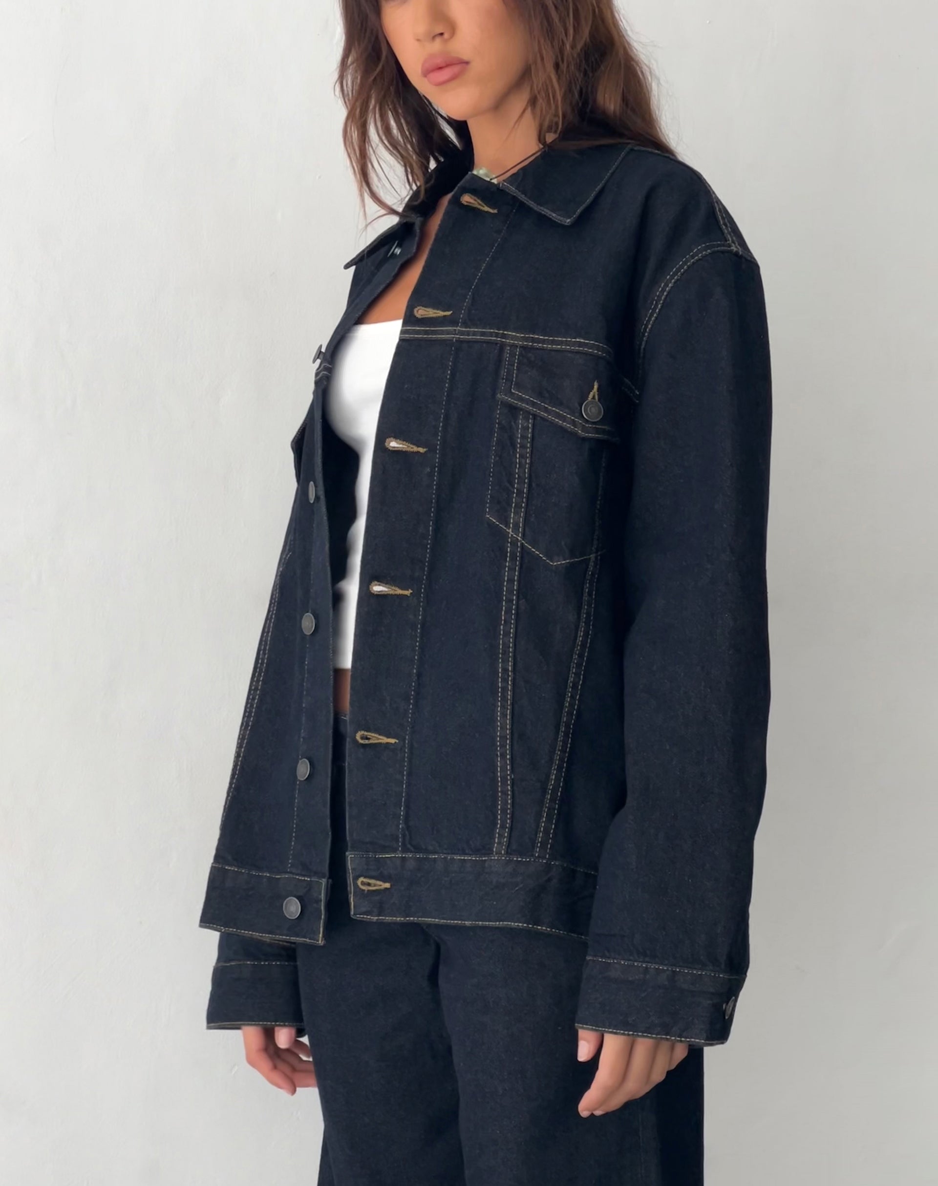 Bild von Oversized Denim Jacket in Indigo