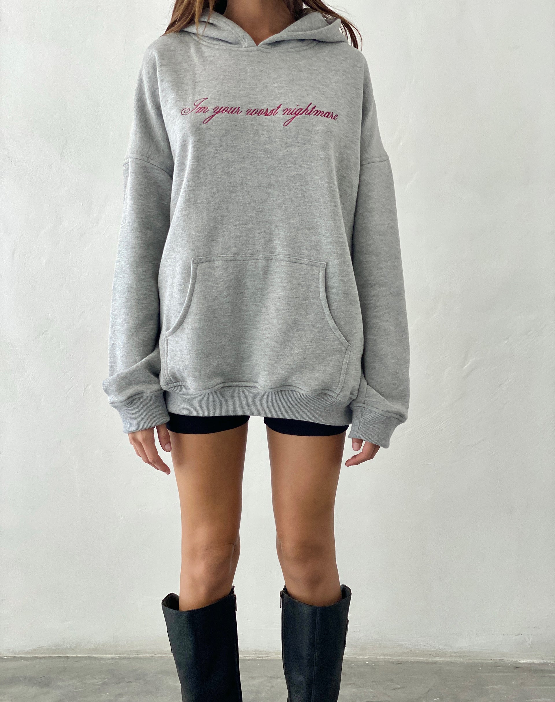 Bild von Oversized Hoodie in Grau meliert mit Worst Nightmare Grafik
