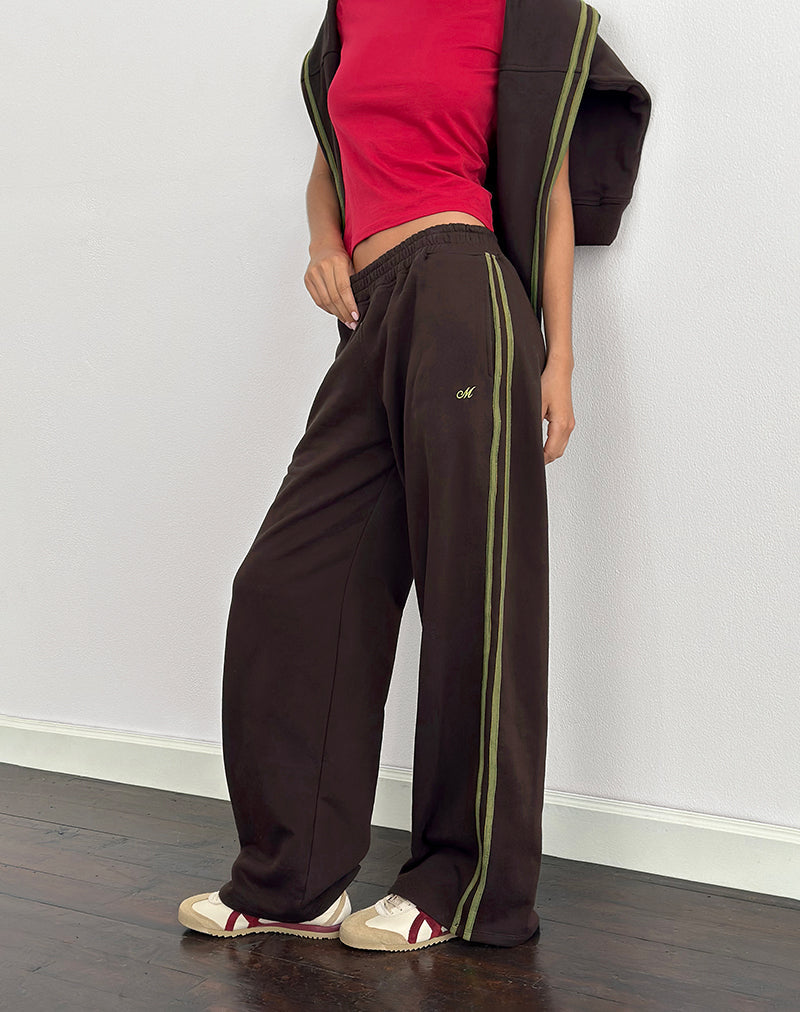 Image of Oze Trackpant in Bitter Chocolate mit grünem Einband und M-Stickerei
