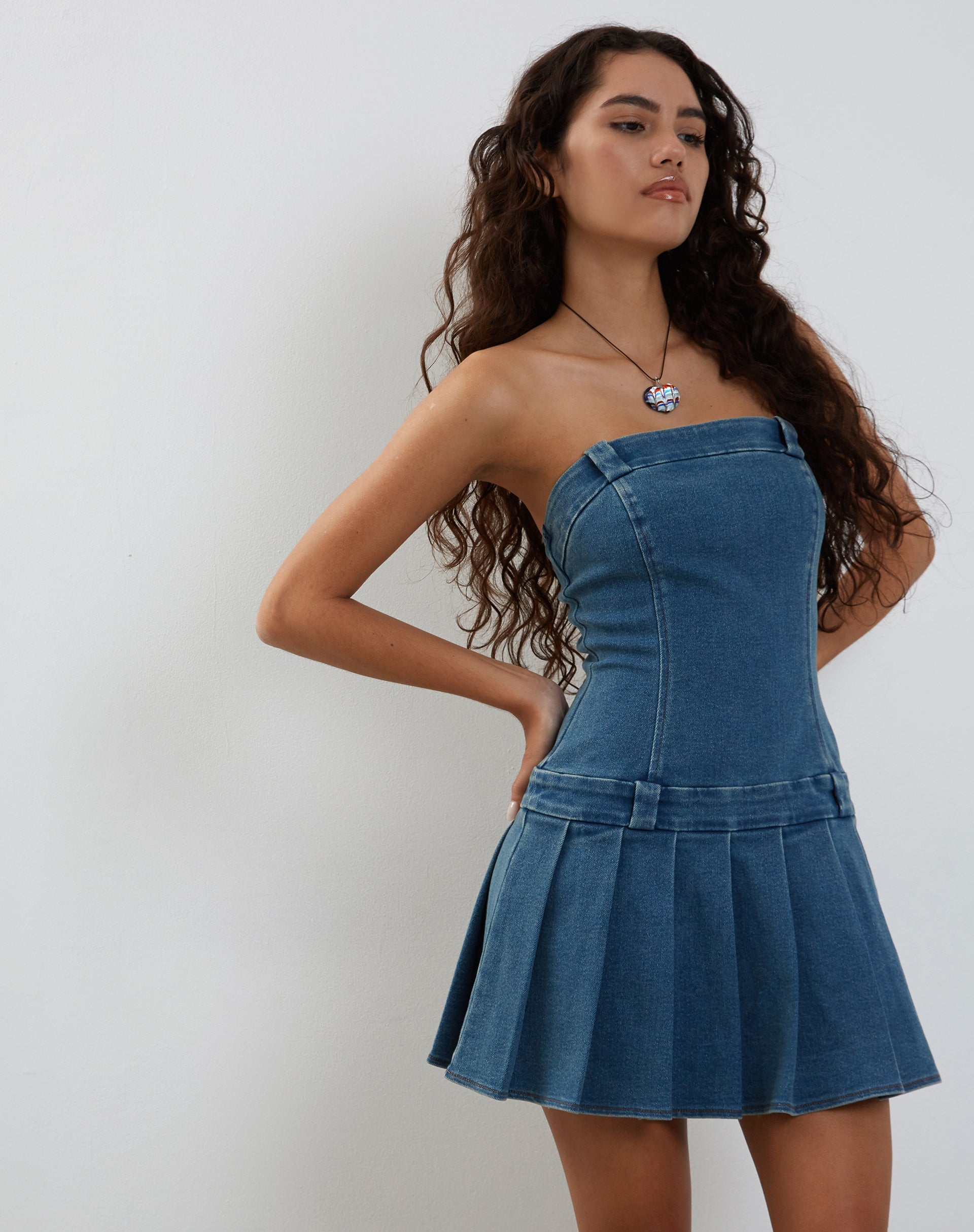 Bild von Pajaya Denim Bandeau-Minikleid in blauer Waschung