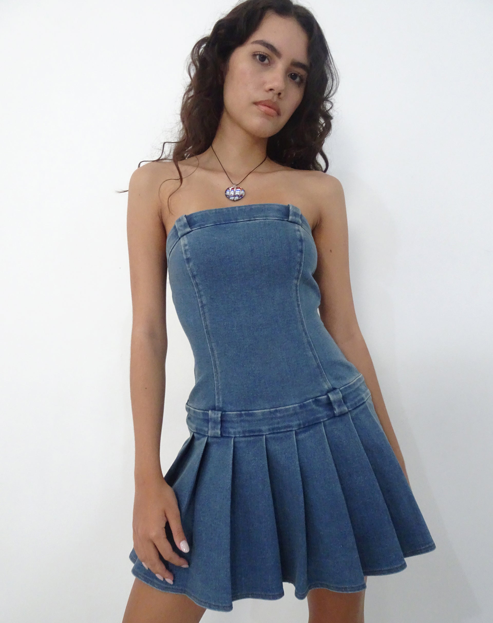 Bild von Pajaya Denim Bandeau-Minikleid in blauer Waschung