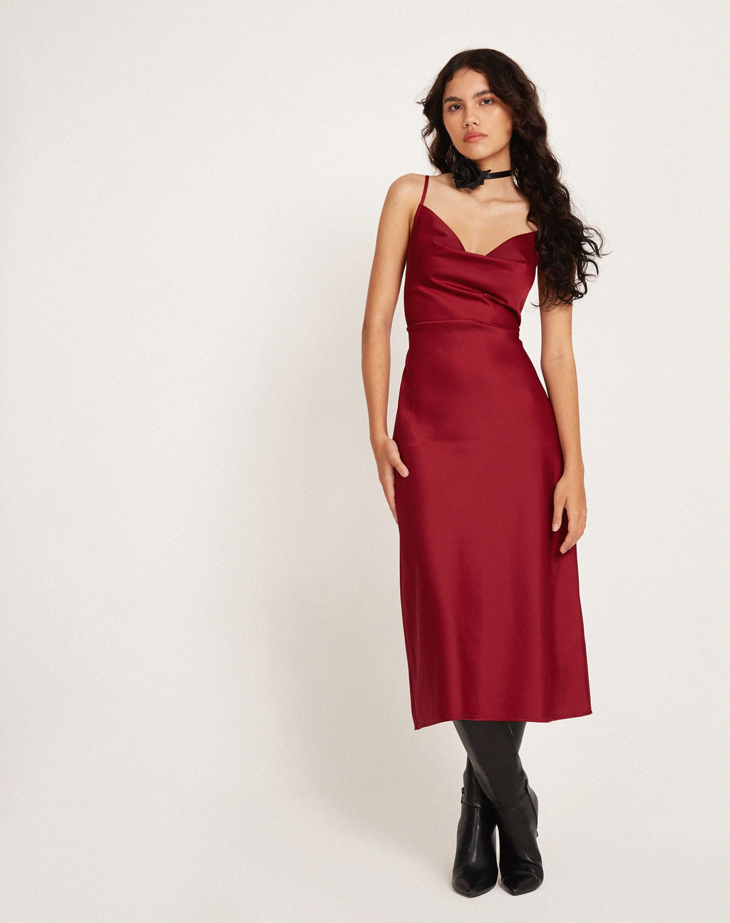Palasha Midikleid aus Satin Rot