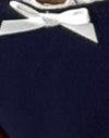 Mitternachtsblau mit Broderie-Besatz