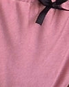 Rosa Schimmer mit schwarzer Schleife