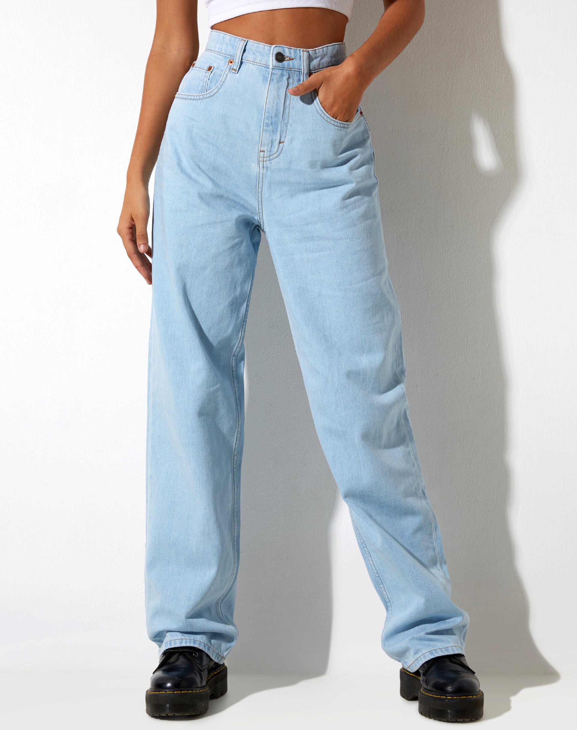 Bild von Parallel Jeans in Super Light Wash