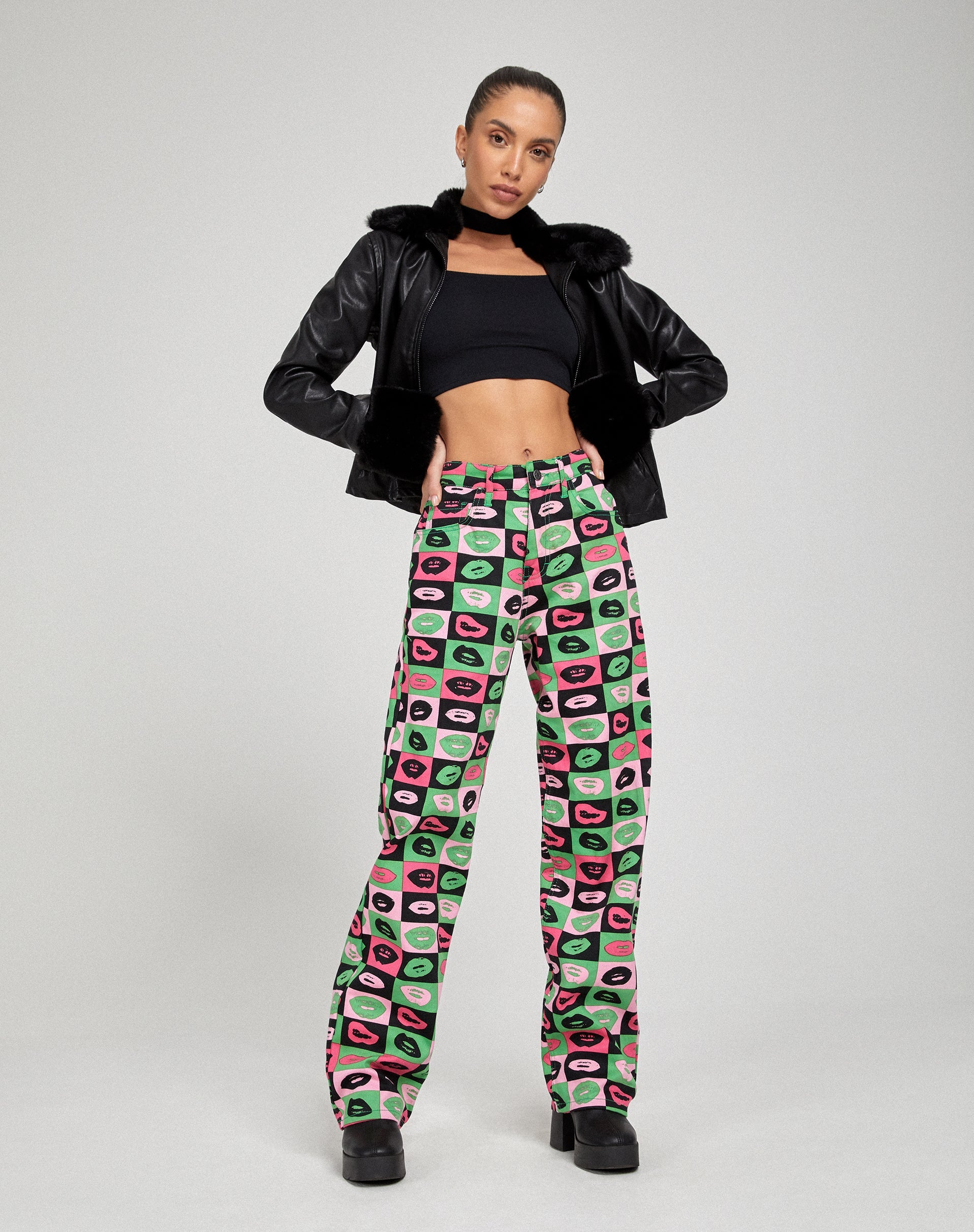 Abbildung der Parallel Jeans in Lips Green