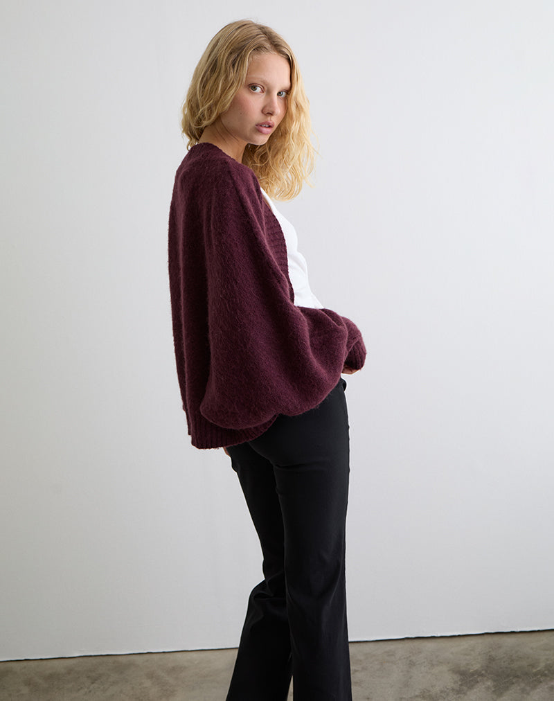 Bild von Pasha Shrug Strickjacke in Dark Cherry