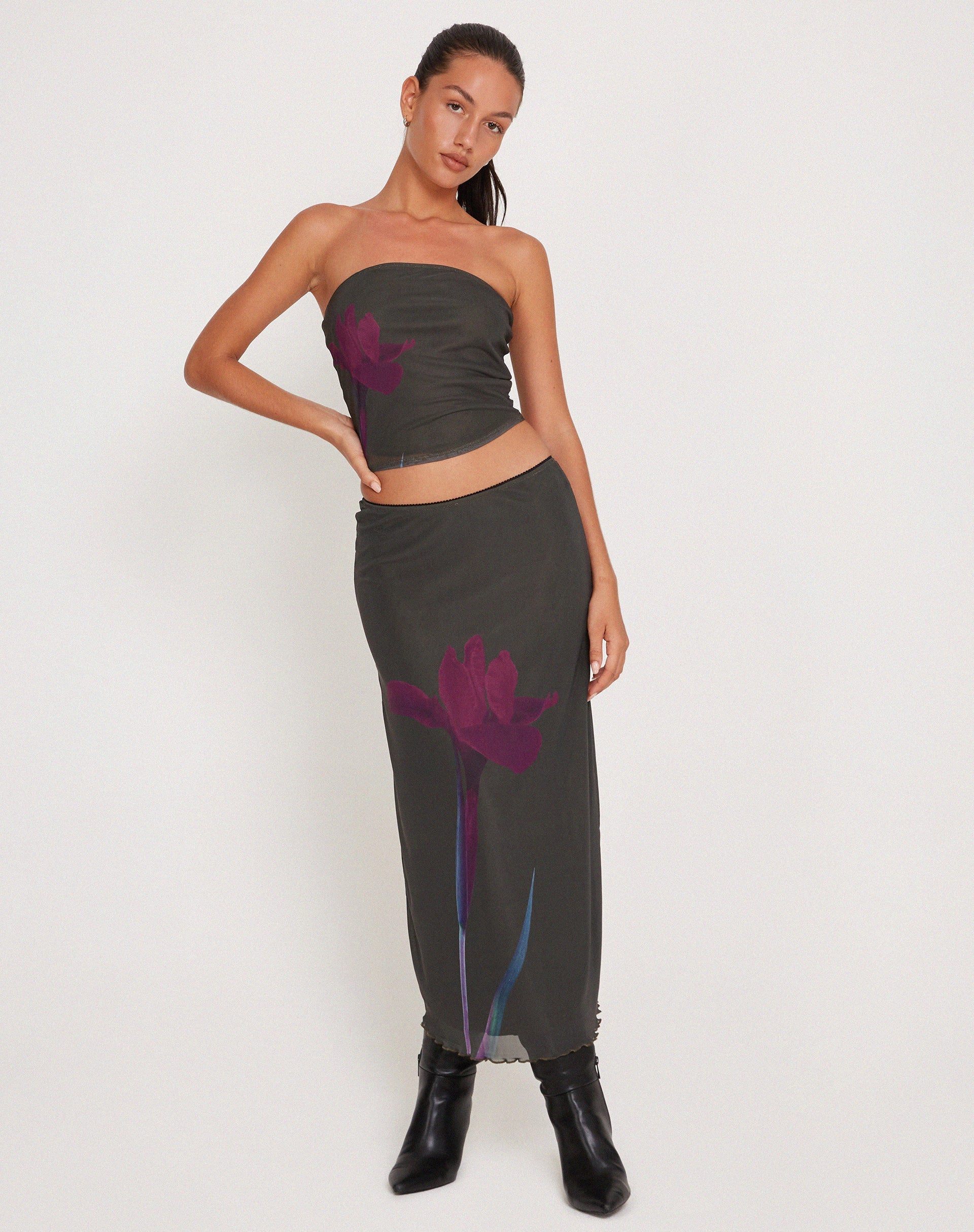 Image of Peggy Bandeau Top in Grün mit lila Blumenprint