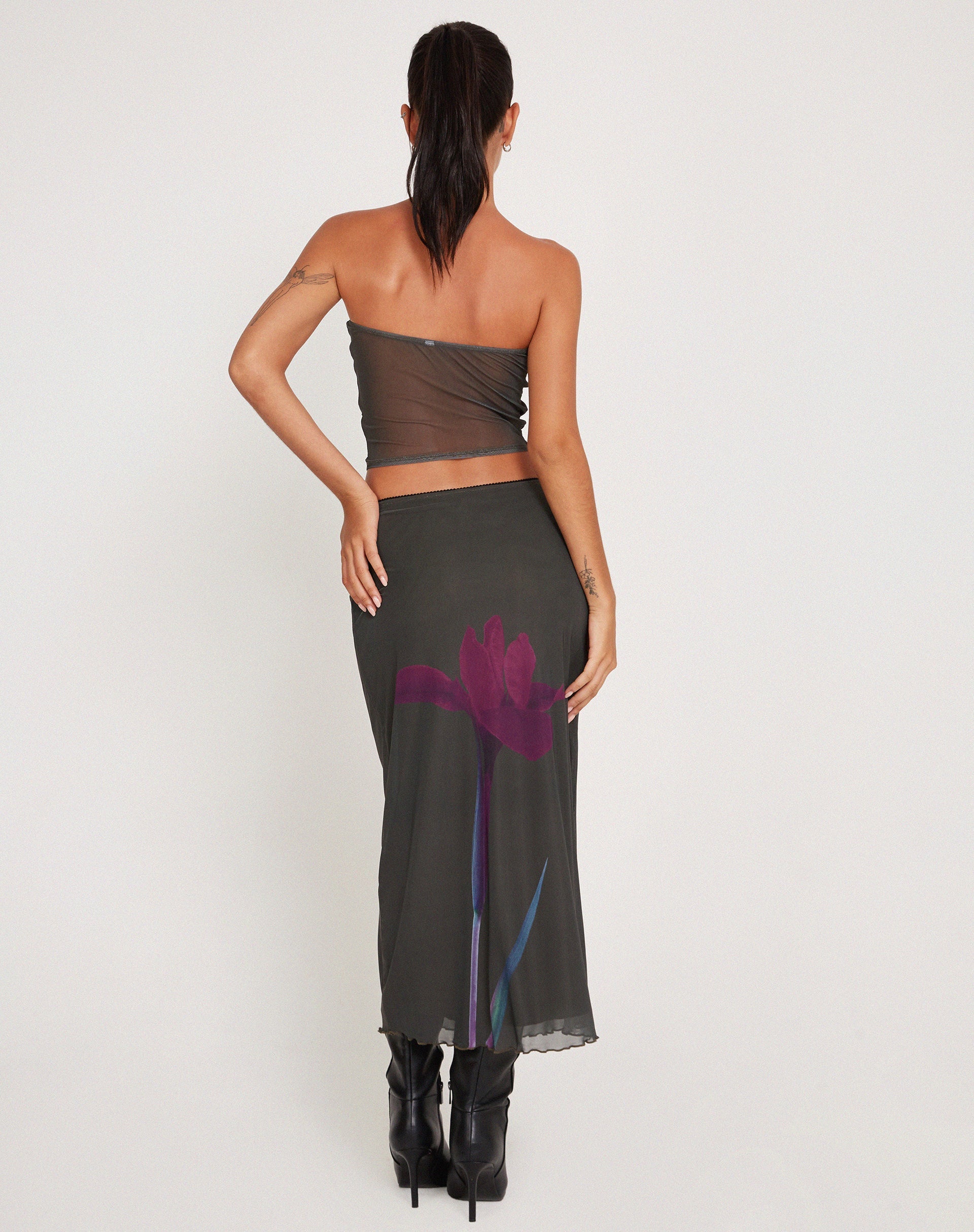 Image of Peggy Bandeau Top in Grün mit lila Blumenprint