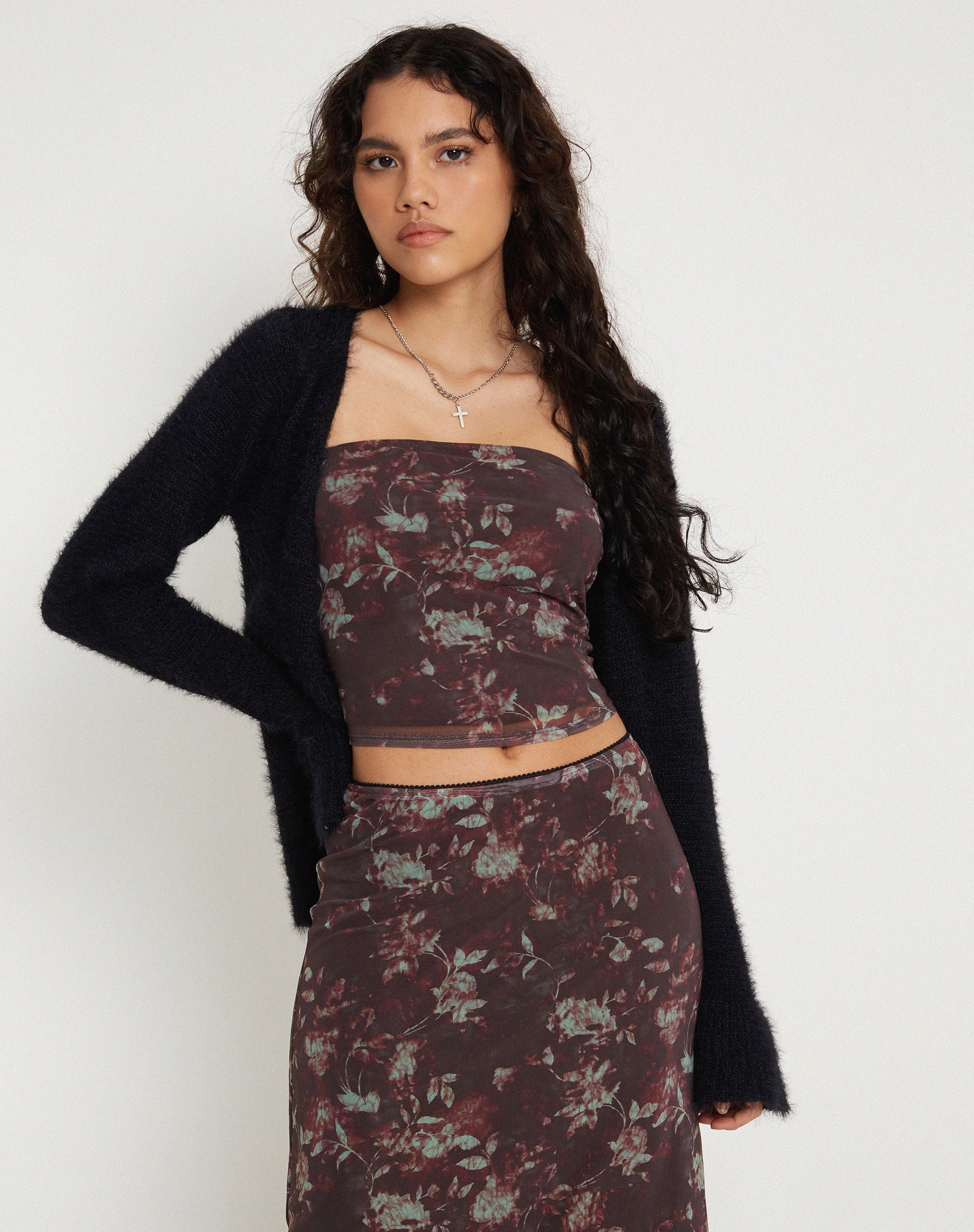 Bild von Lassie Maxirock in Botanical Floral Braun