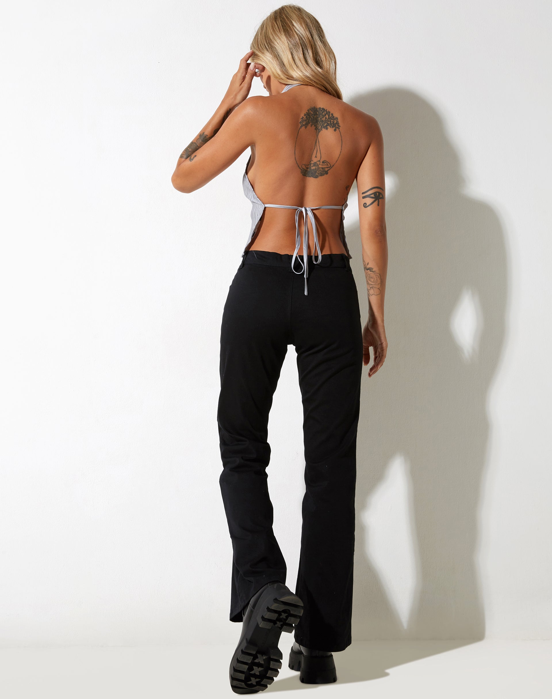 Bild von Petar Crop Top in Crinkle Silver