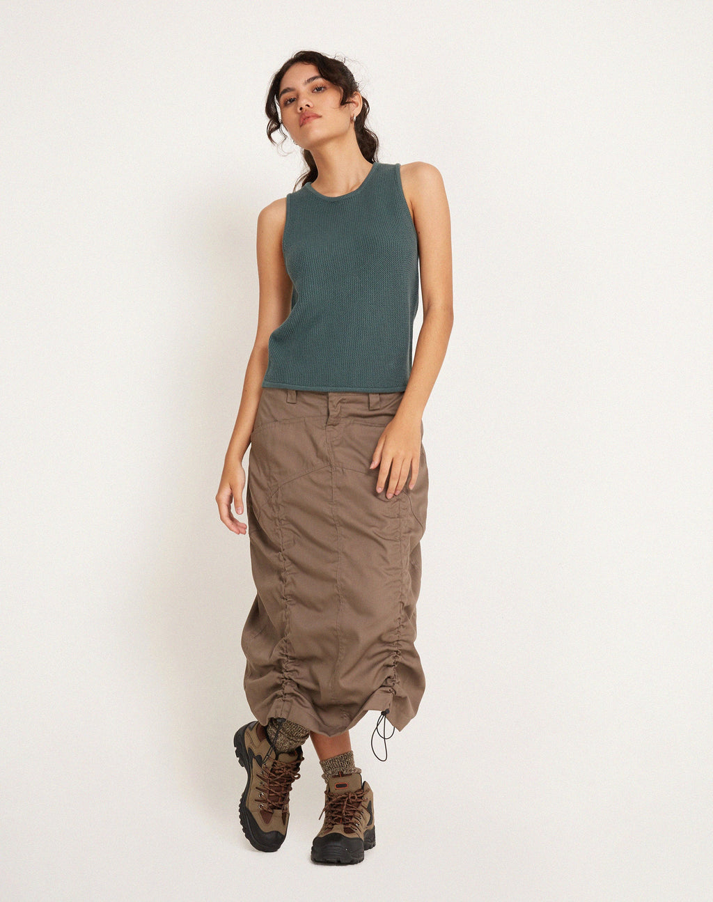 Phindi Strickweste in Khaki