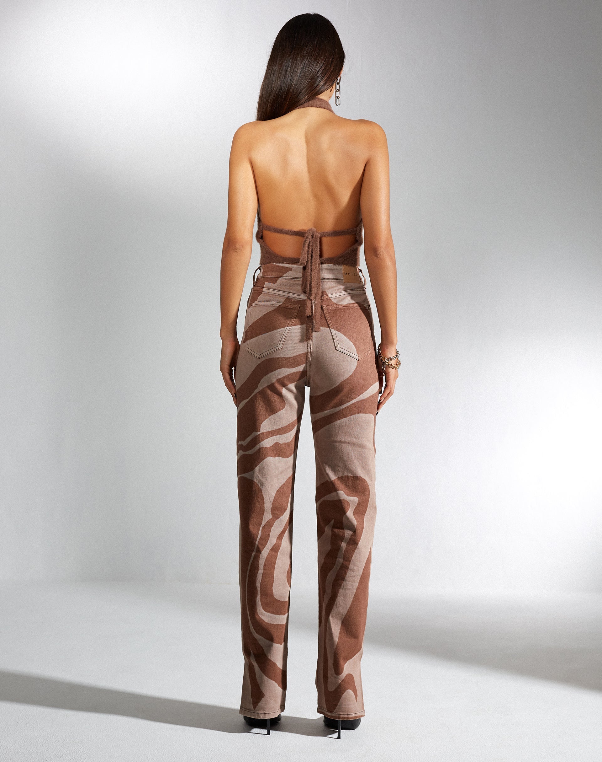 Bild von MOTEL X IRIS Straight Leg Jeans in Laser Swirl Braun