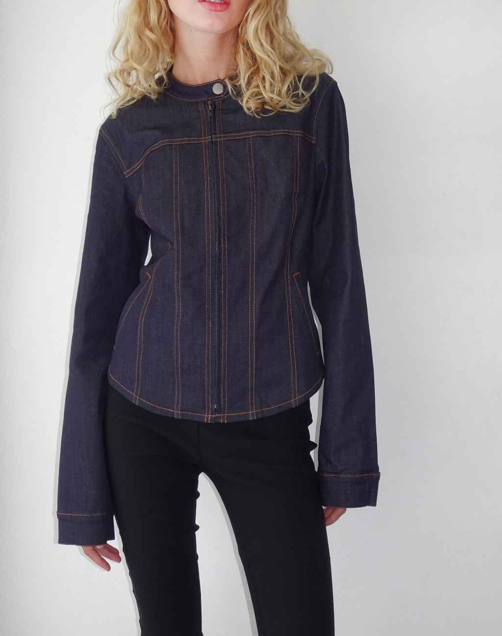 Puria Maßgeschneiderte Jacke im Denim-Look