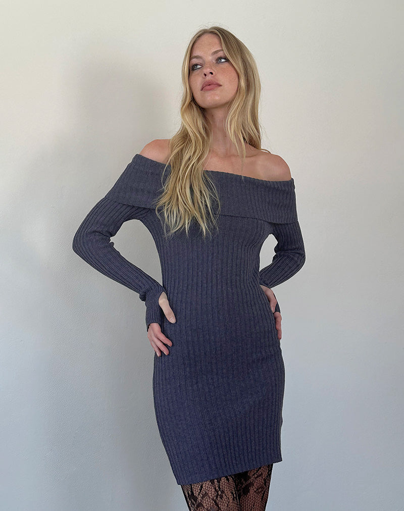 Image of Queeva Gestricktes Bardot-Minikleid in dunkler Holzkohle