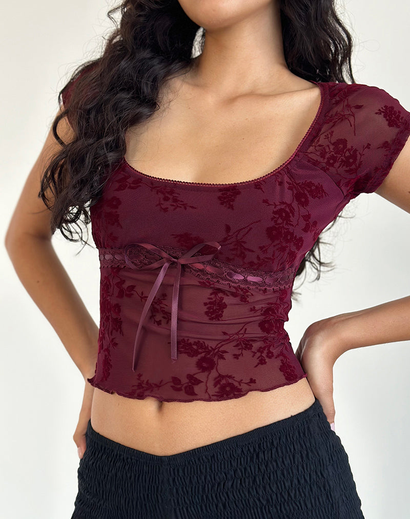 Rada Top in Botanisch beflockt Maroon