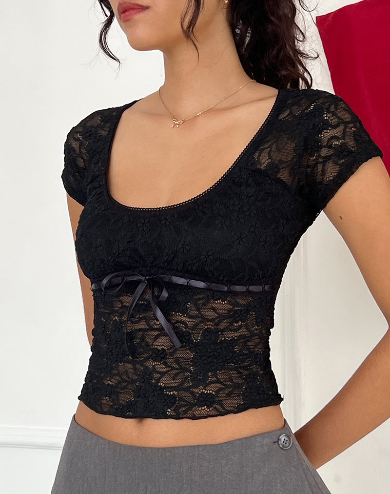 Rada Top aus Spitze Schwarz
