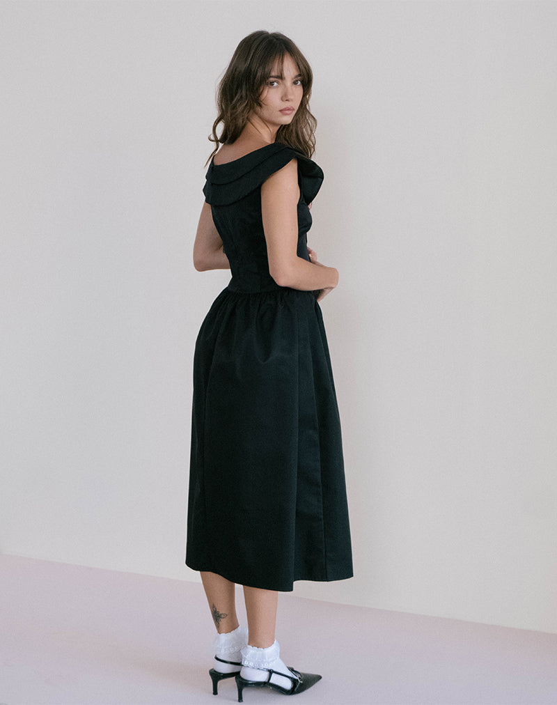 Image of Radovan Midikleid in Schwarz