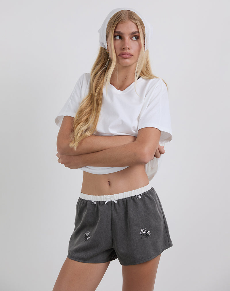 Rata Shorts in Charcoal mit Blumenstickerei