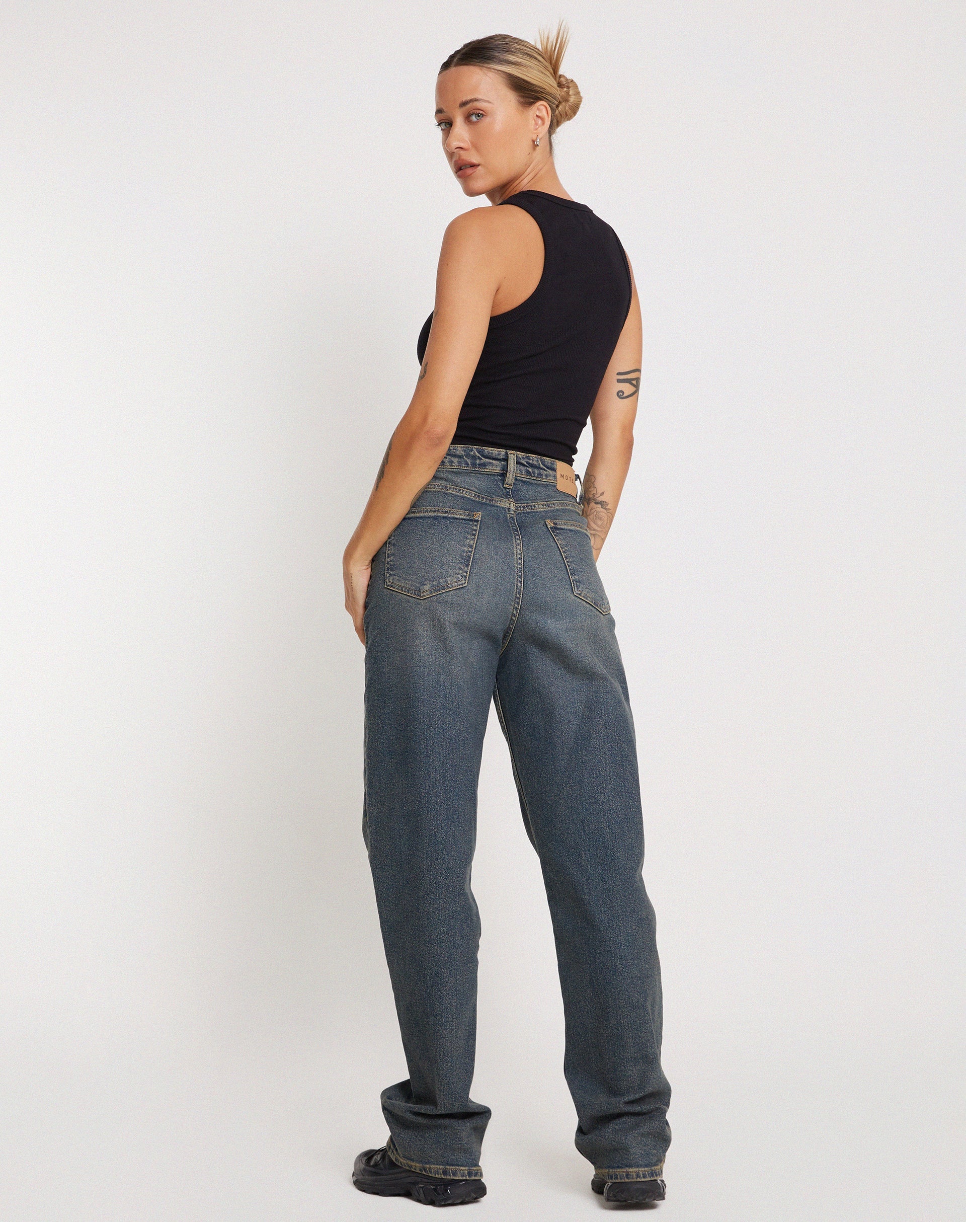 Bild von Rave Vest Top in Rib Schwarz