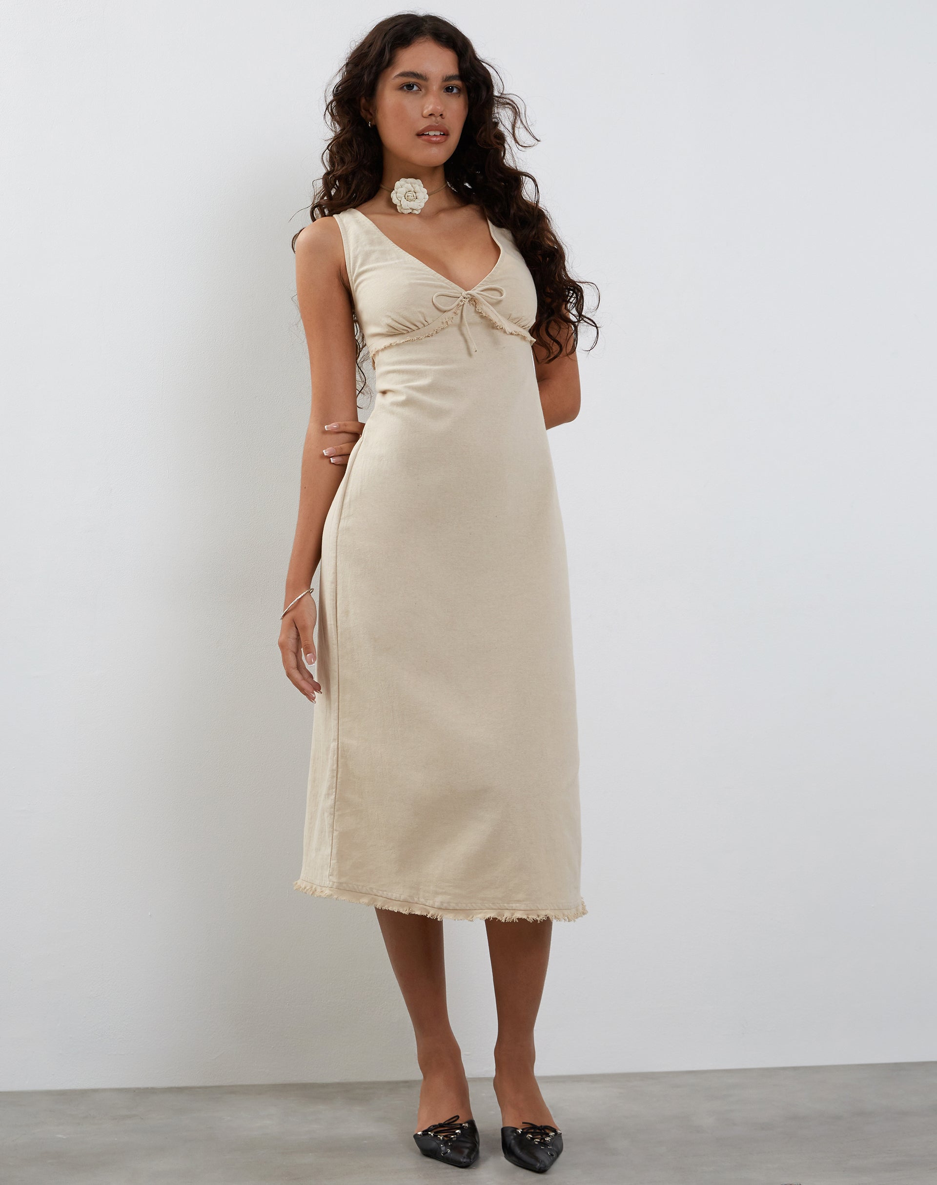 Image of Antari Midikleid aus Leinen in Ecru