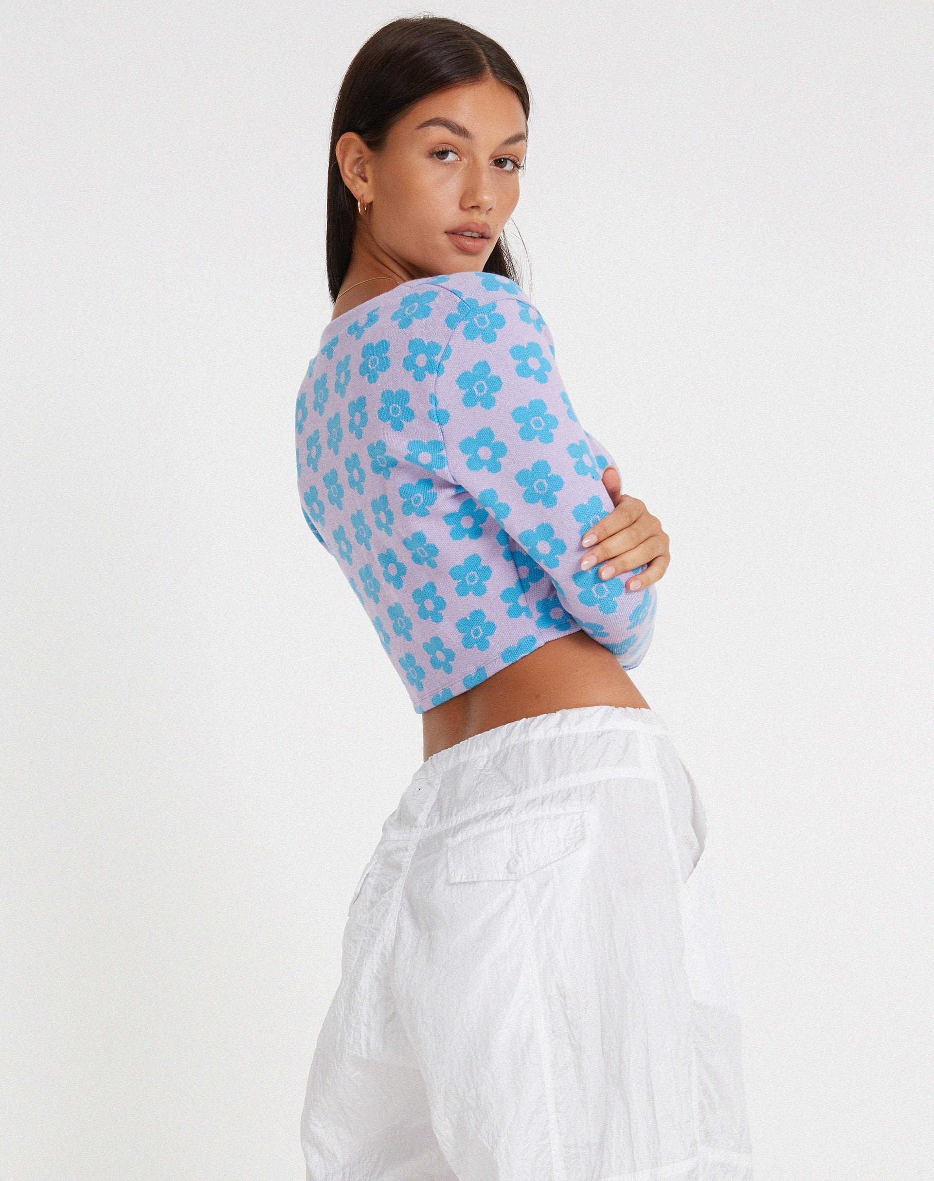 Bild von Attina Cardi in Cute Floral Daisy Lilac und Blau