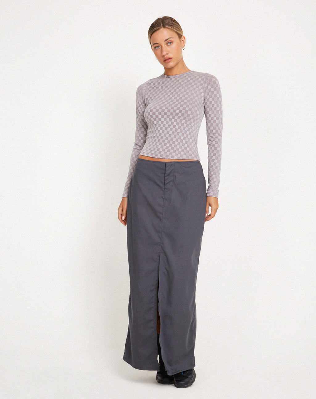 Natari Langärmeliges Crop Top in Karo Grau