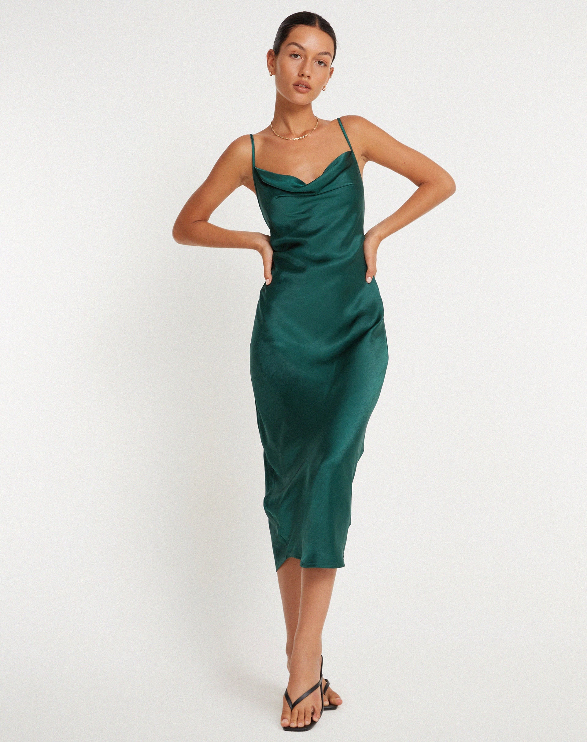Image of Palasha Midikleid aus Satin Waldgrün