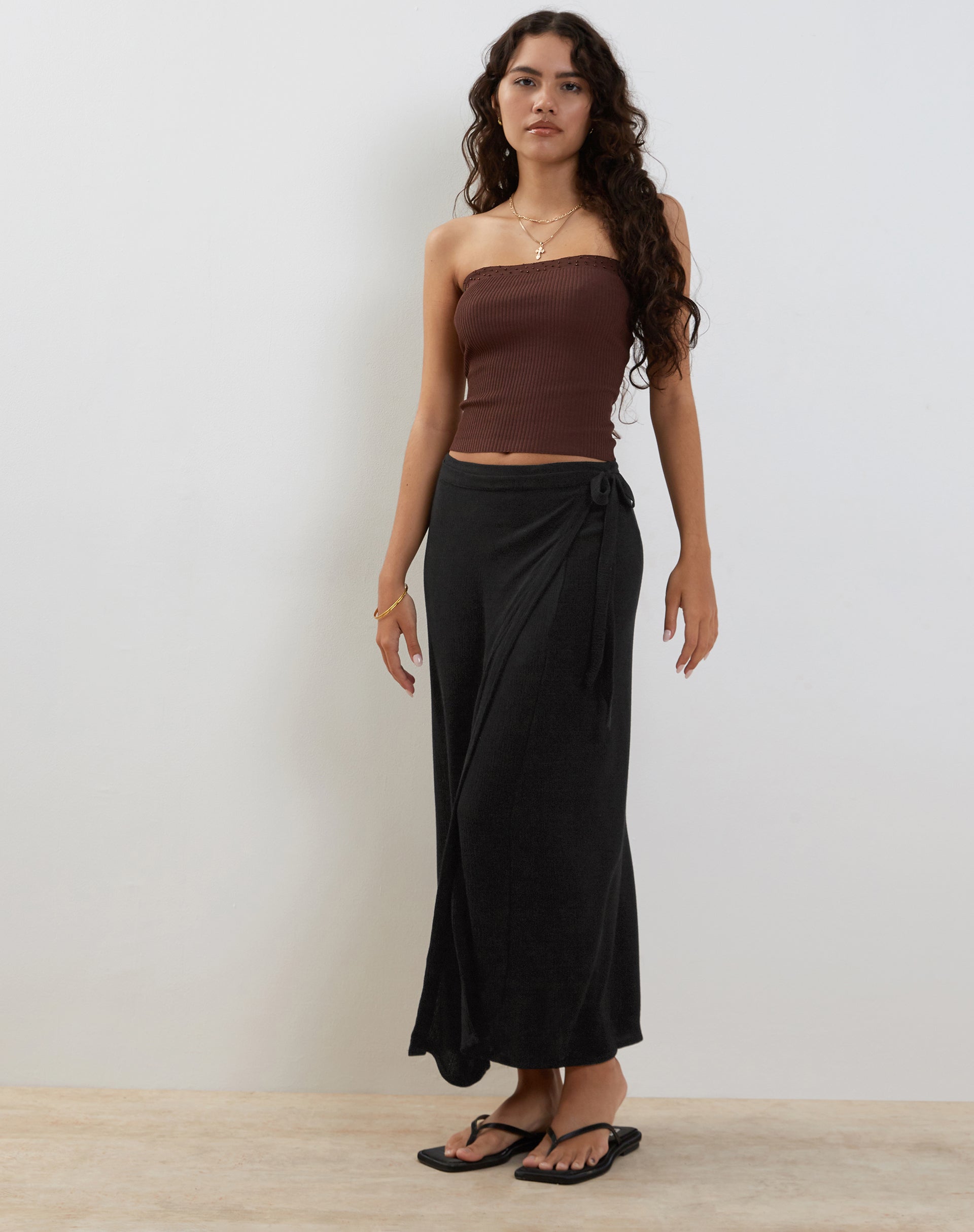 Bild von Peria Maxi Wickelrock in Schwarz Crinkle