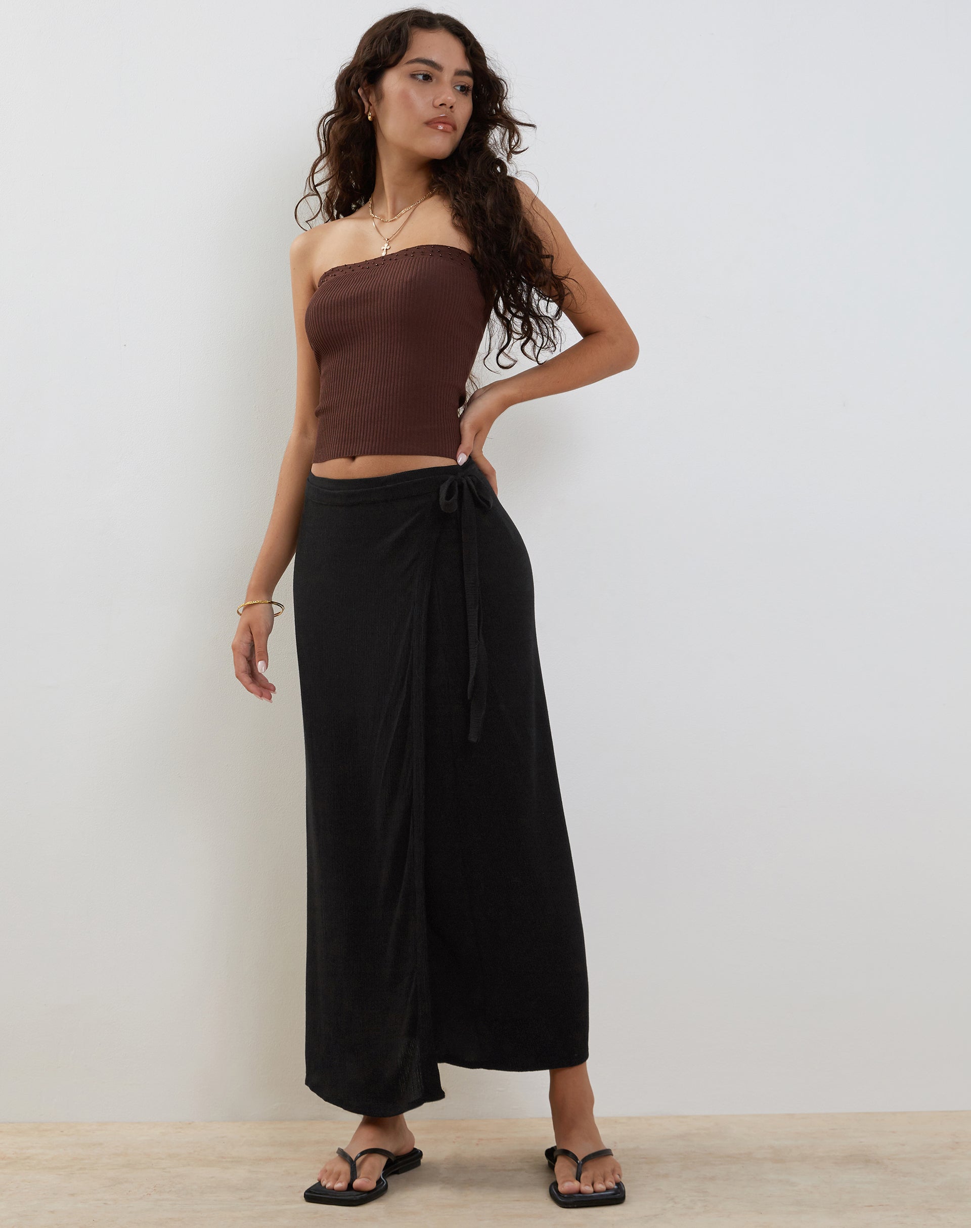 Bild von Peria Maxi Wickelrock in Schwarz Crinkle