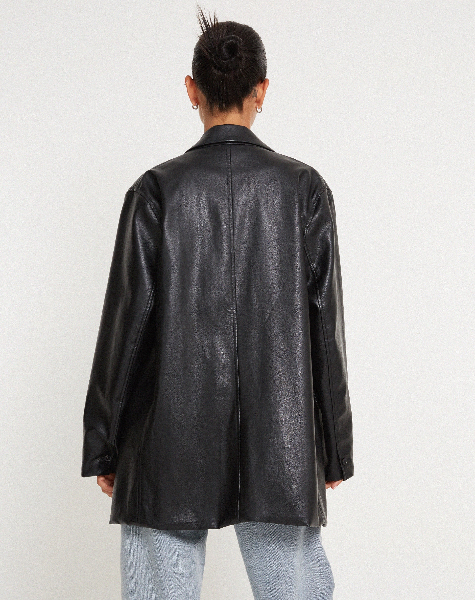 Image von Saken Blazer in Pu Schwarz