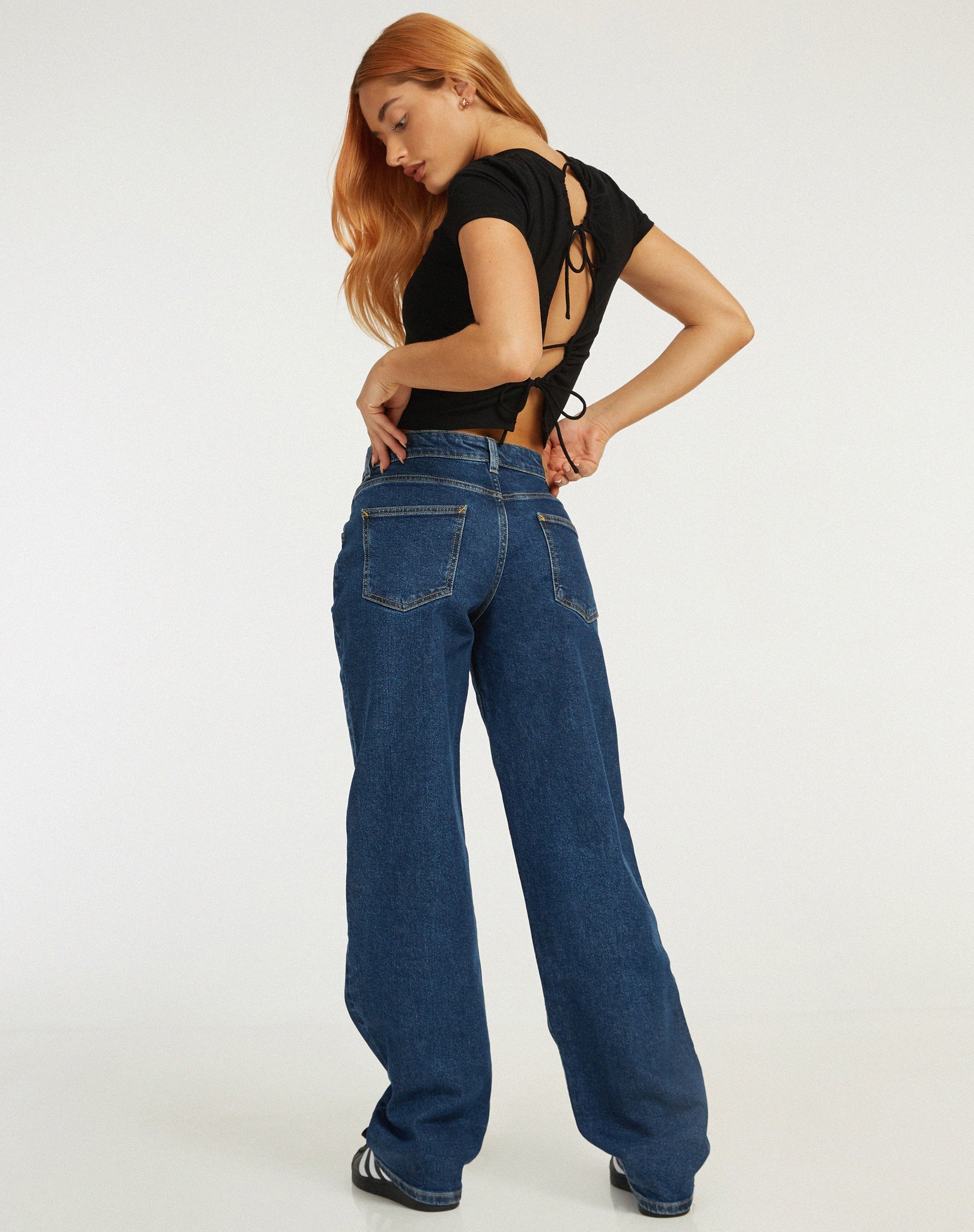 Bild von Surtie Crop Top aus Lycra Schwarz