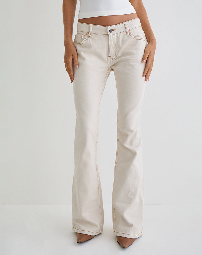 Starre Schlagjeans mit niedrigem Bund in Off White