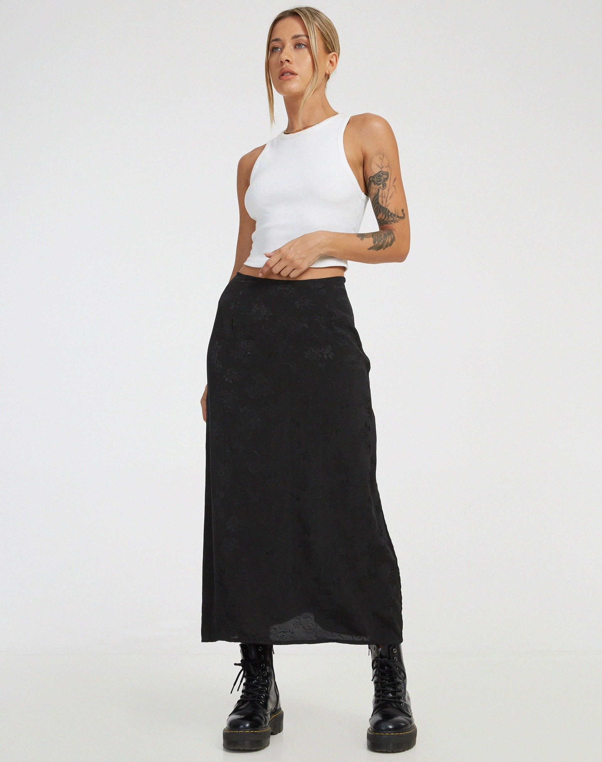 Bild von Rindu Midirock aus Satin Rose Schwarz