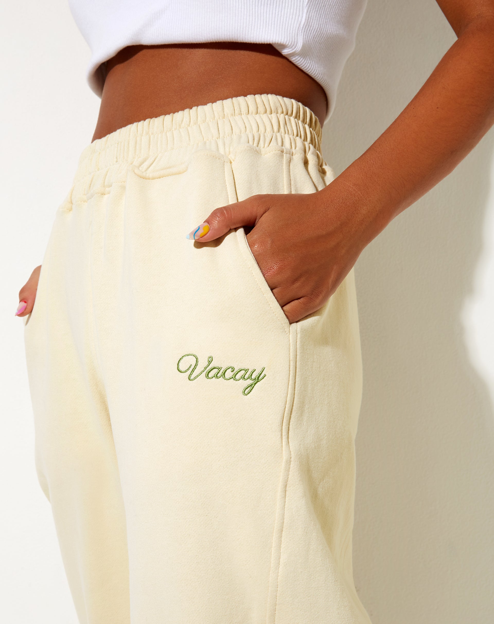 Bild von Roider Jogger in Buttercreme Vacay Embro