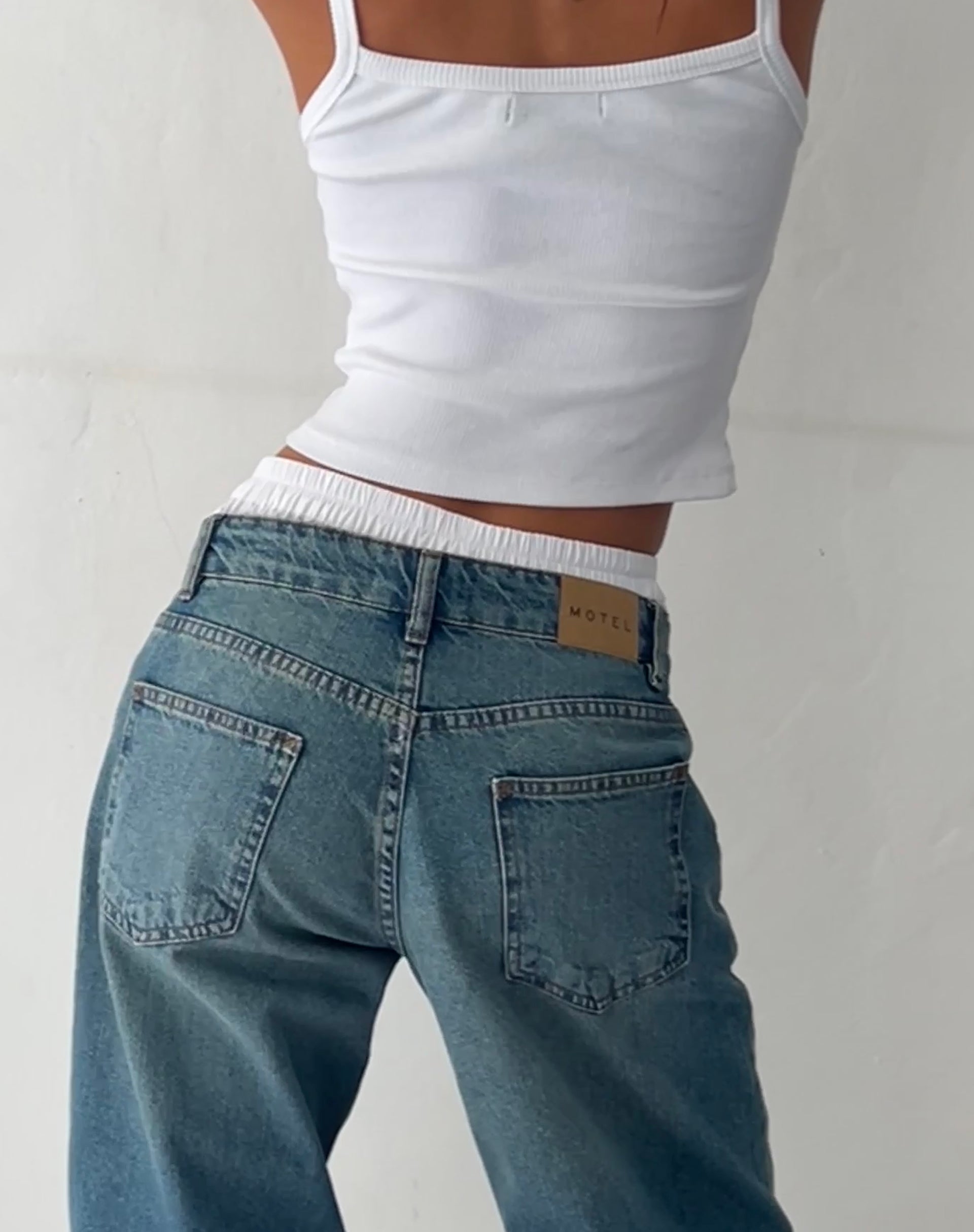 Bild von Roomy Extra Wide Low Rise Jeans in Vintage Blau Grün