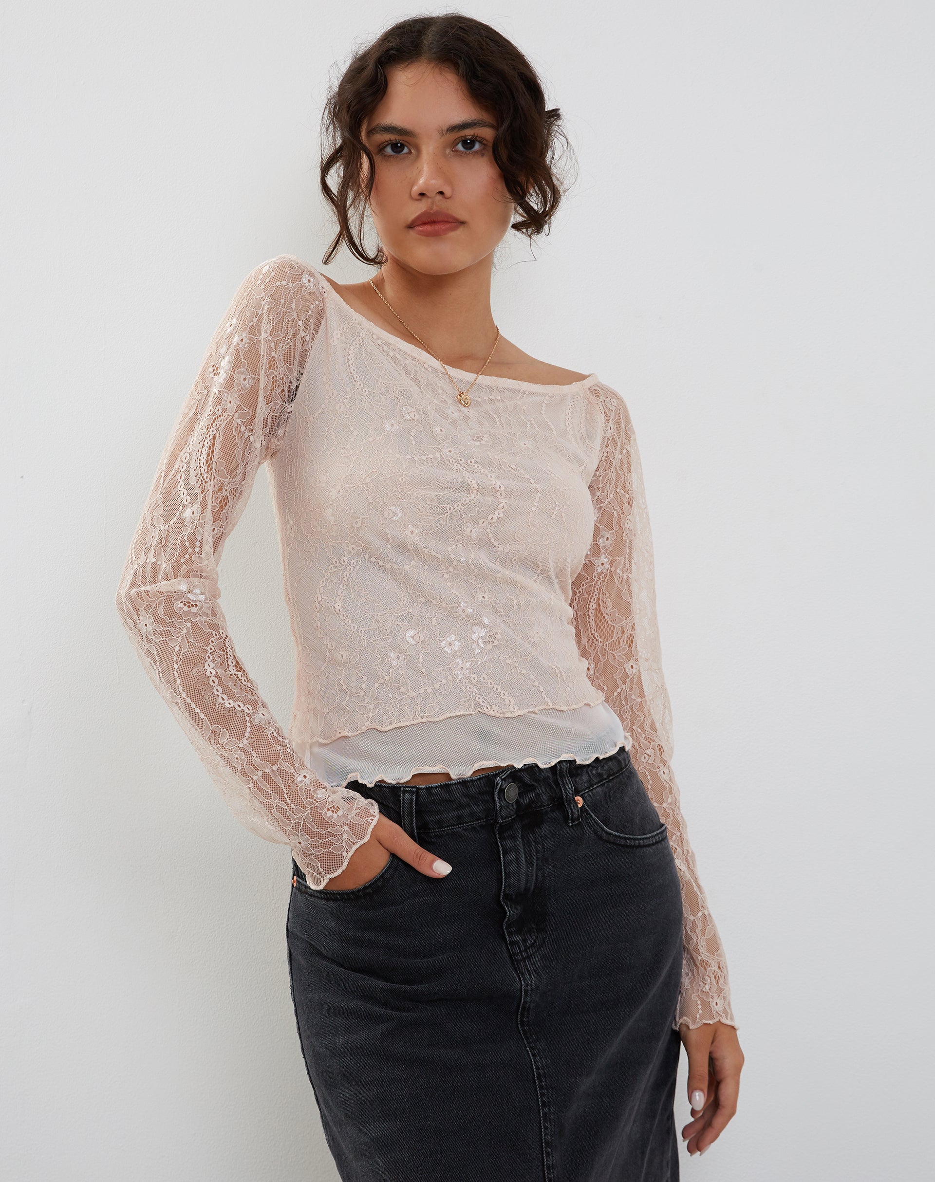 Image of Rory Langarm-Spitzen-Top in Rosa