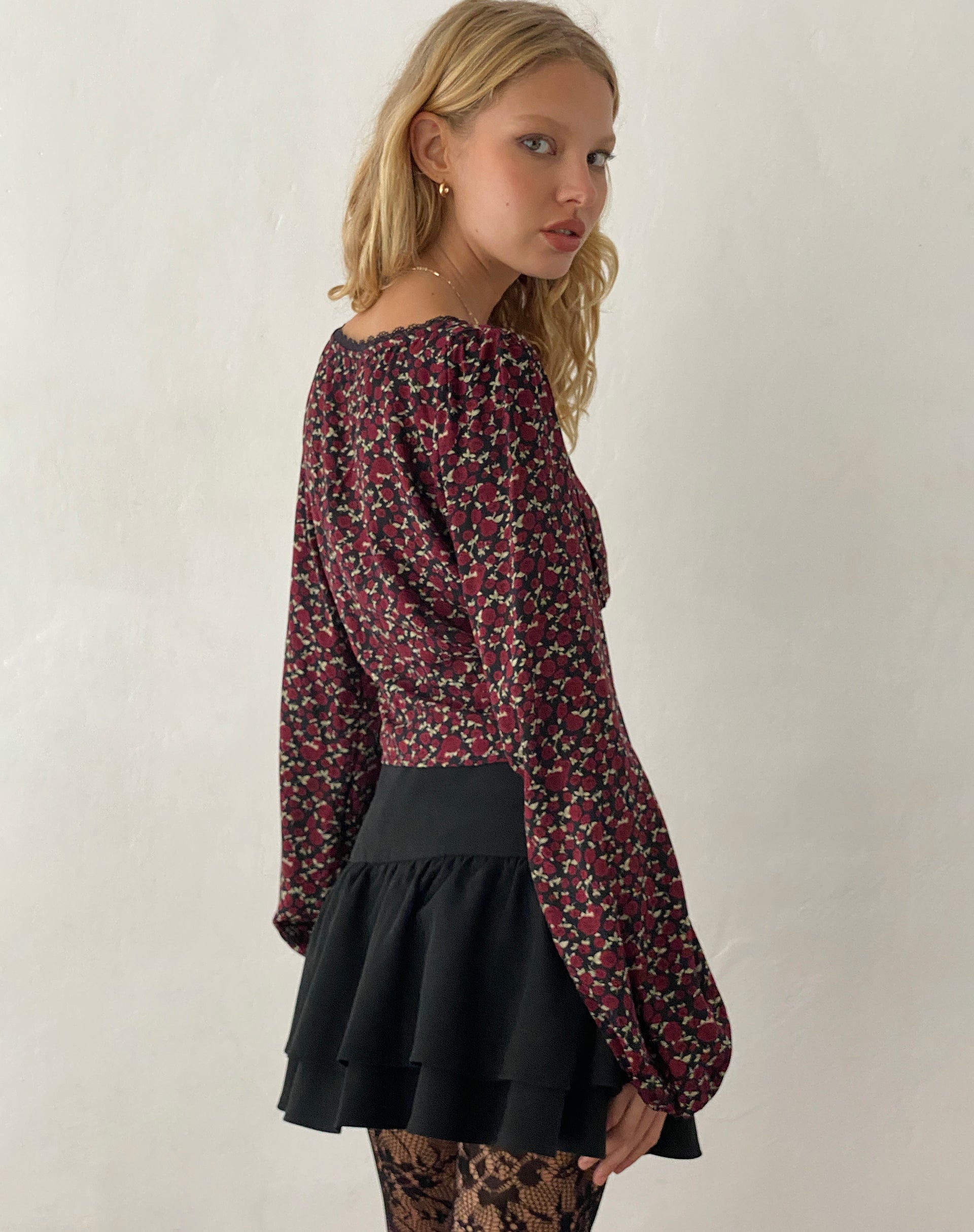 Image of Rosani Langärmeliges Top in Dark Rhoslyn Ditsy Print