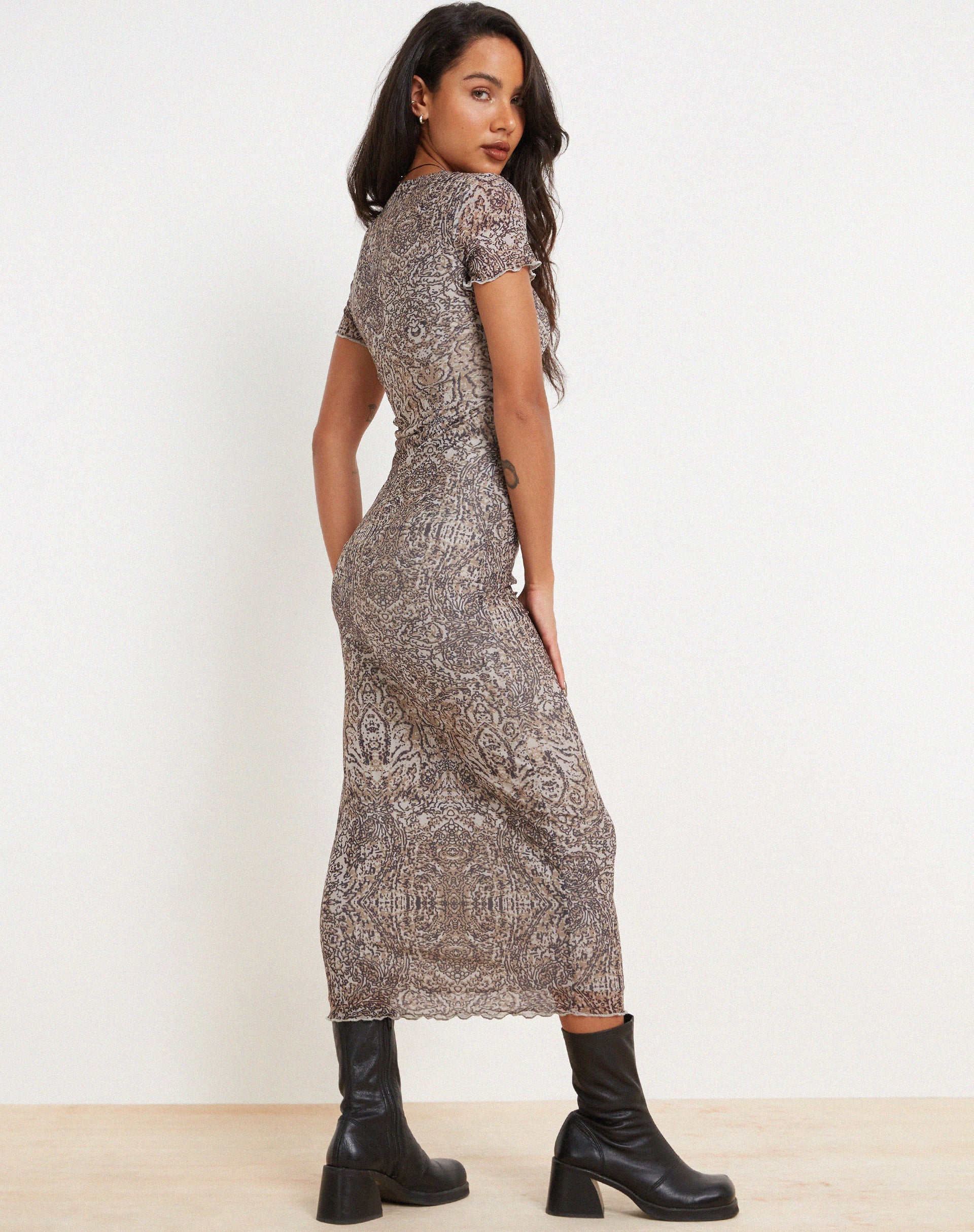 Bild von Roska Bedrucktes Midikleid in Sandstorm Tonal Print