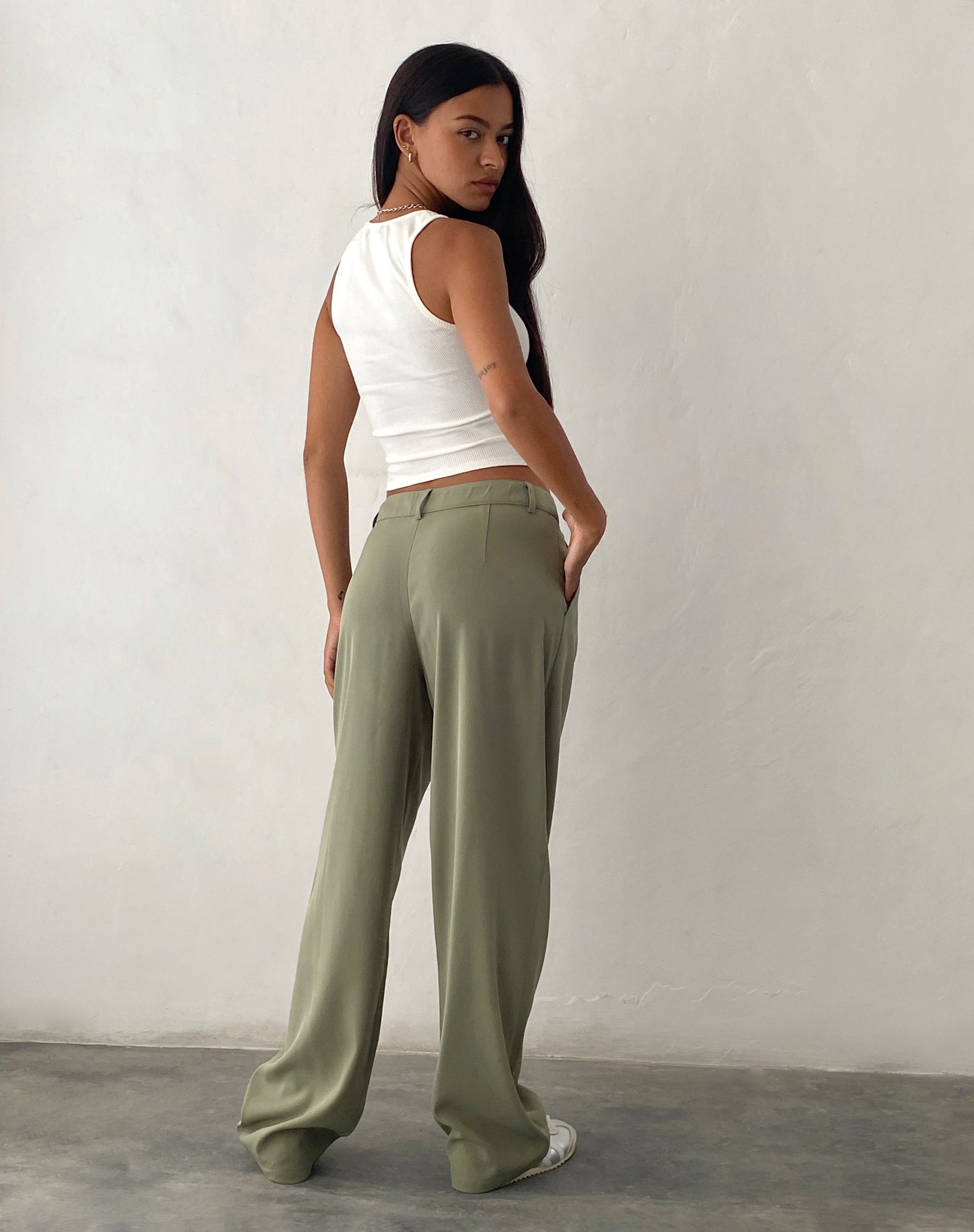 Image of Sakaria Hose mit weitem Bein in Tailoring Stone Sage