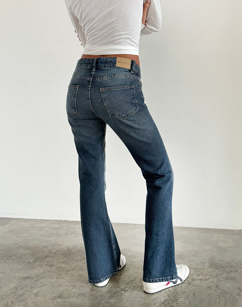 Bild von Rigid Low Rise Flare Jeans in Dark Vintage