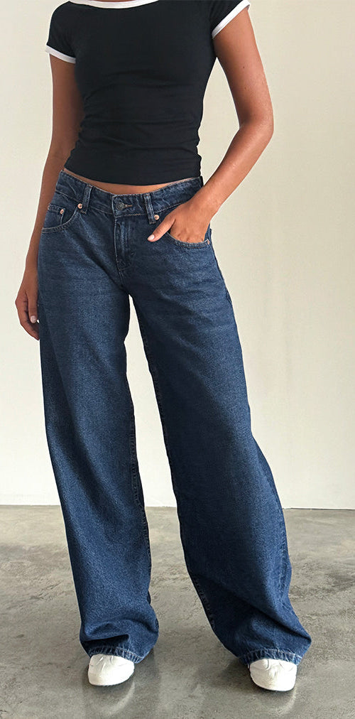 Bild von Roomy Extra Wide Low Rise Jeans in Mid Indigo Blue