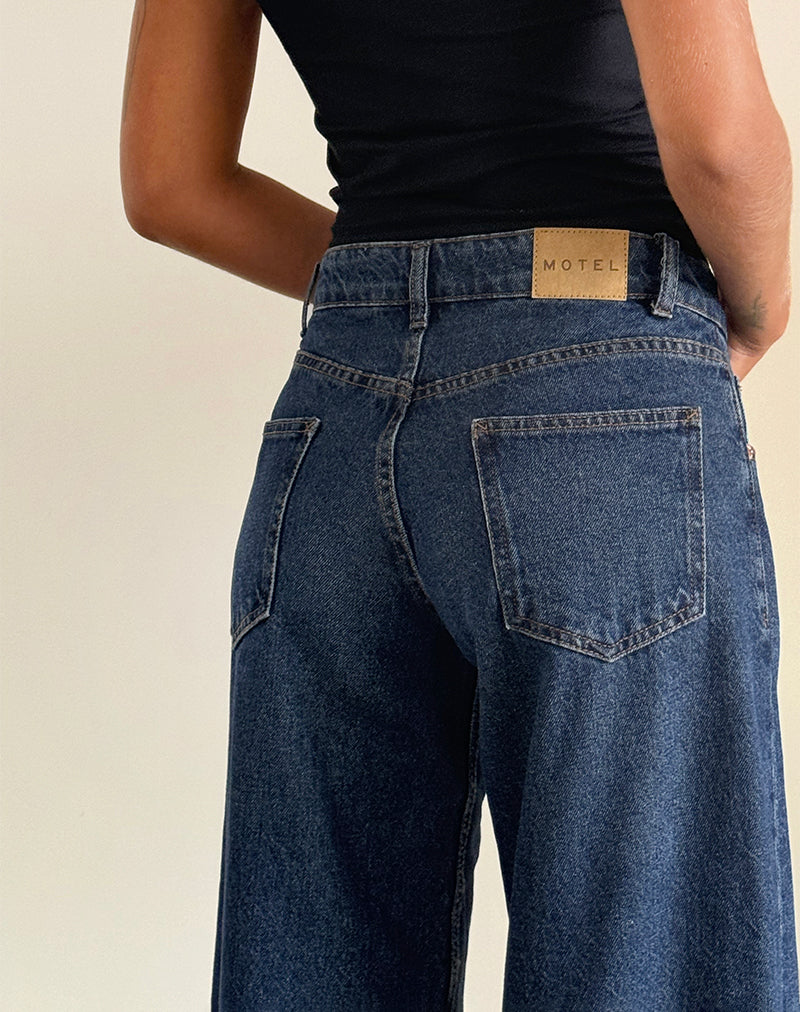 Bild von Roomy Extra Wide Low Rise Jeans in Mid Indigo Blue