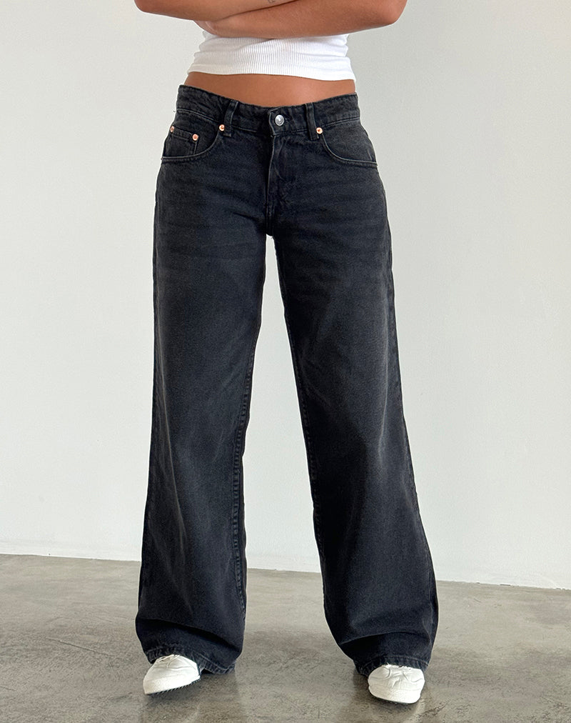 Bild von Roomy Extra Wide Low Rise Jeans in Washed Black