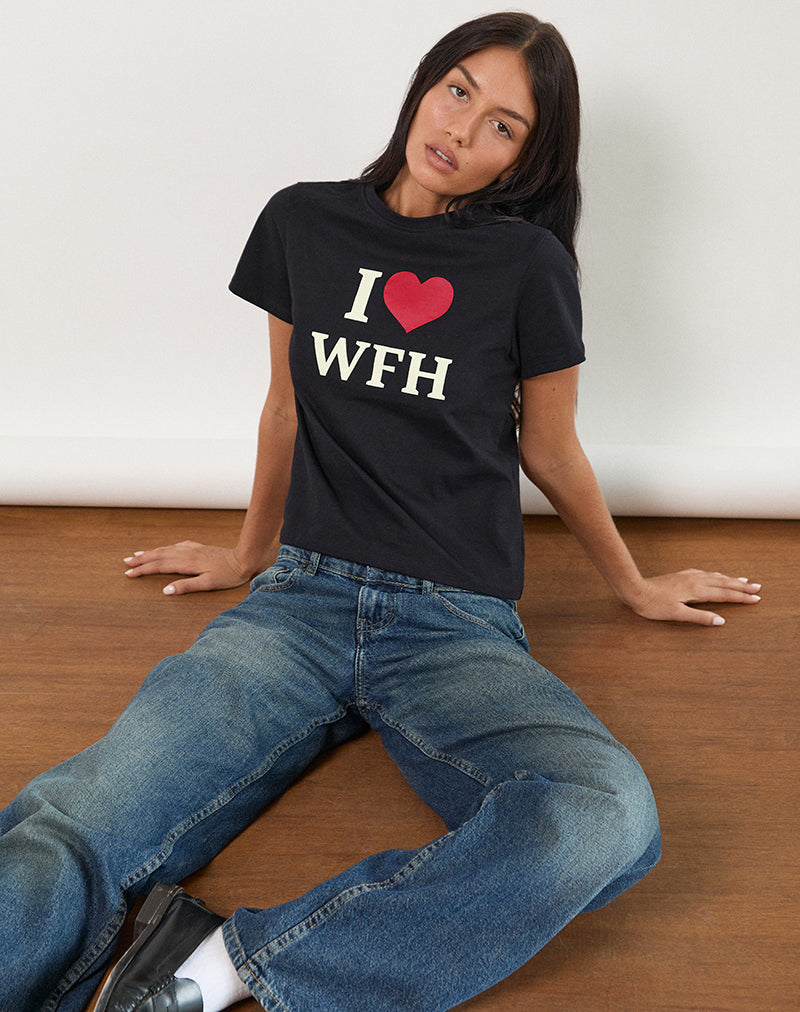 Sakha Top in Schwarz mit I Love WFH-Slogan