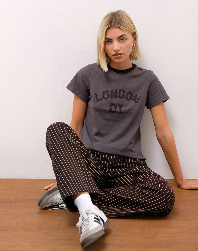 Image of Wasic Leinenhose mit weitem Bein in Deep Mahogany Pencil Stripe