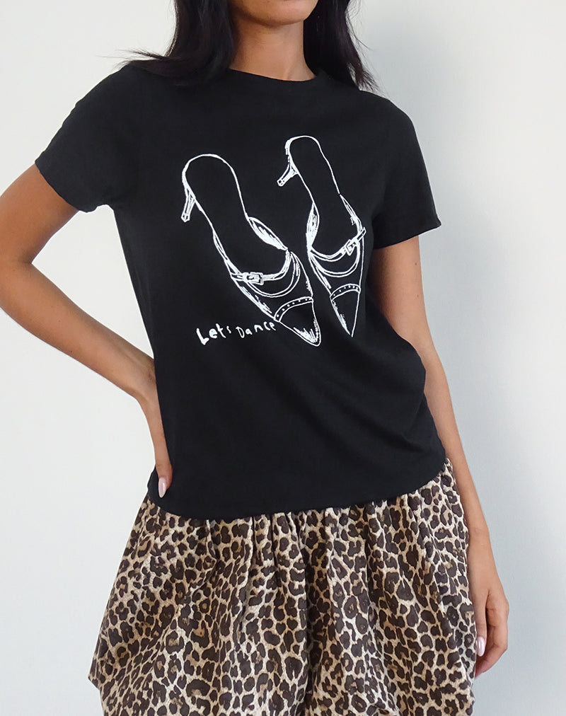 Bild von Saki Tee in Schwarz mit Lets Dance Druck