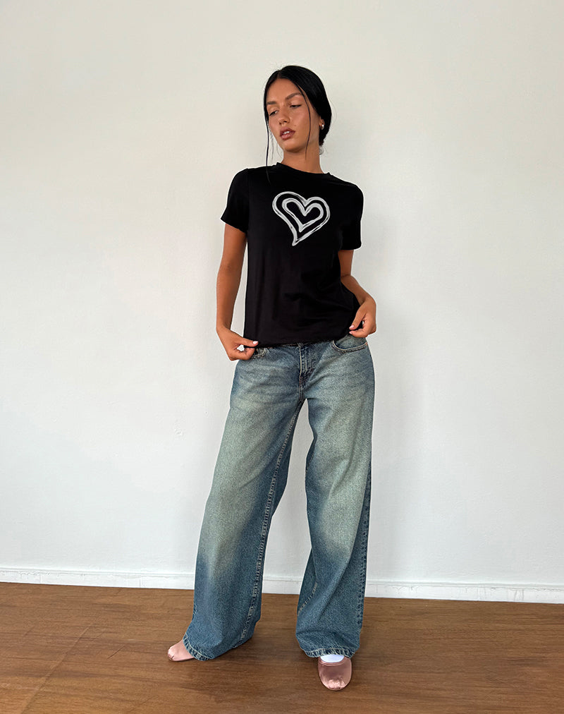 Bild von Saki Tee in Schwarz mit Love Tie Dye